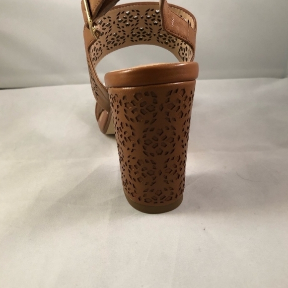 👠TOWN PUMPS👠 - Picture 5 of 6